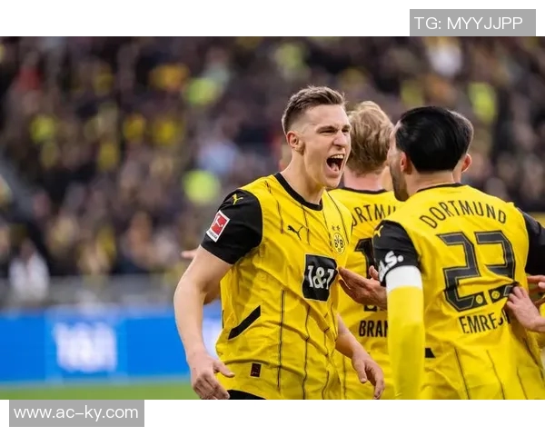 赫韦德斯谈多特魅力与施洛特贝克的成长挑战 赫韦德斯谈多特魅力与施洛特贝克的成长挑战