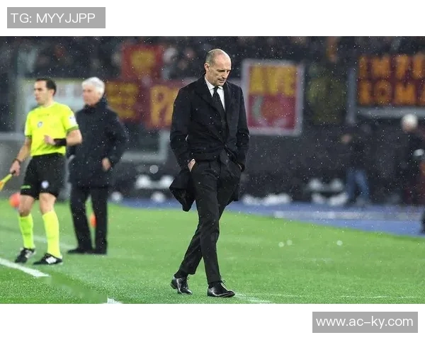 卡佩罗称赞阿莱格里为米兰带来秩序与平衡孔蒂则常在内部制造矛盾